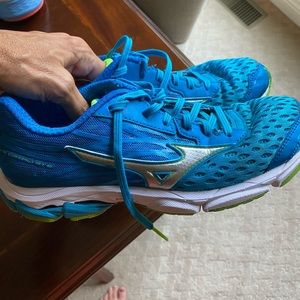 Mizuno wave catalyst 2